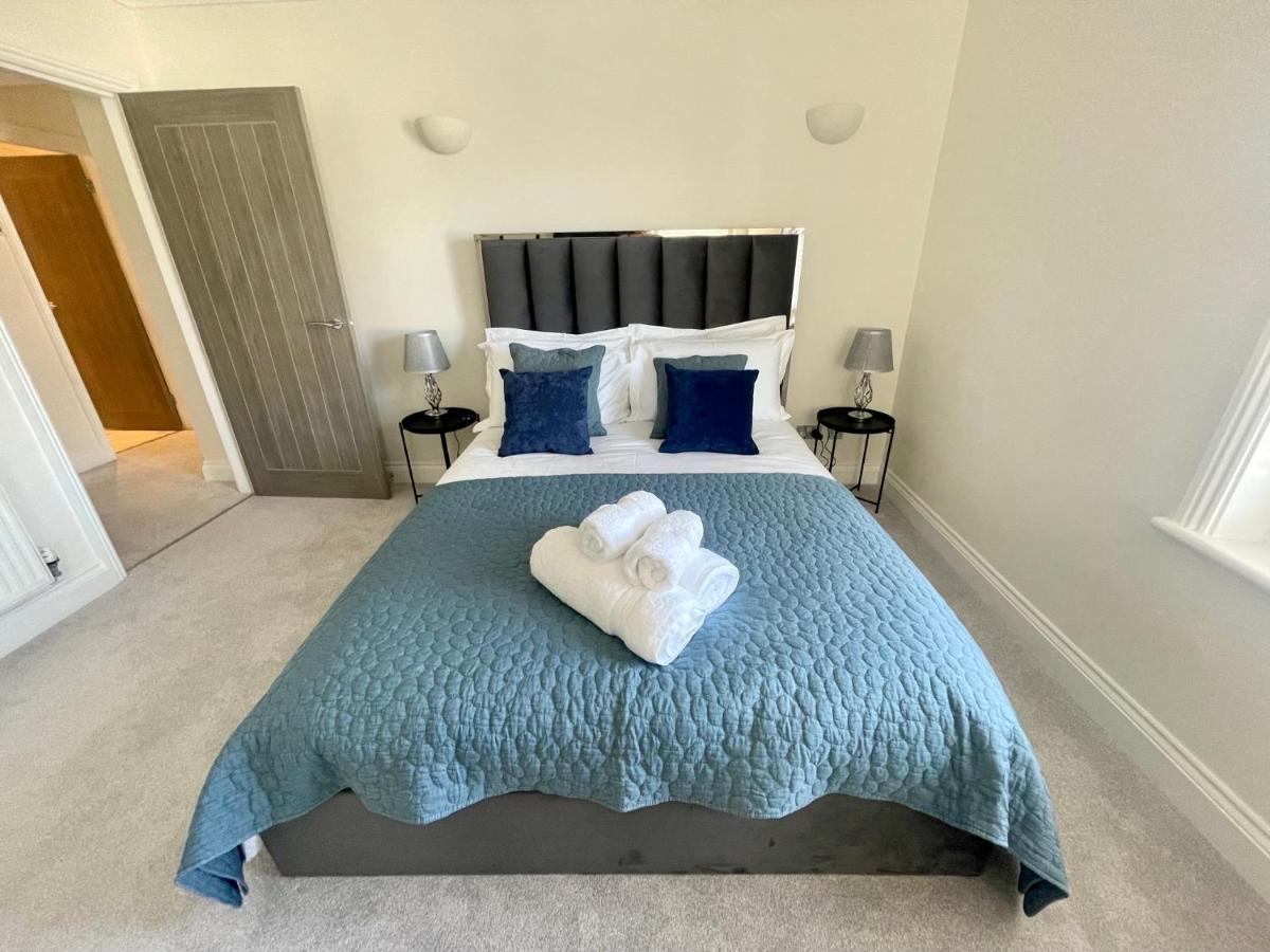 Exquisite Apartment, Stone Throw From The Beach Bournemouth Exterior foto