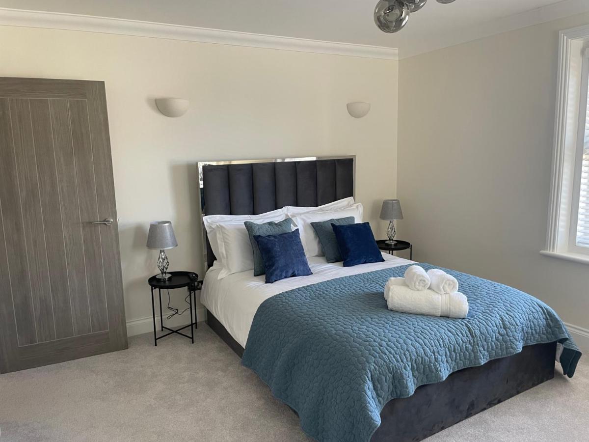 Exquisite Apartment, Stone Throw From The Beach Bournemouth Exterior foto